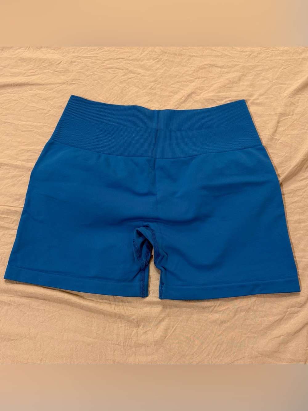 Aurola Shorts